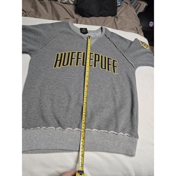 Universal Studios Wizarding World of Harry Potter Sweatshirt Small Hufflepuff - Picture 11 of 14